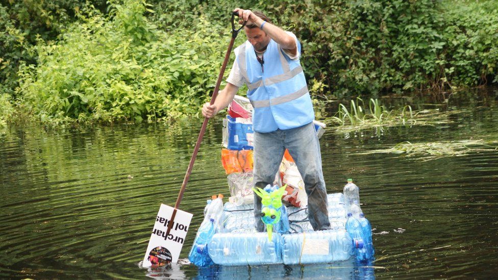 Boat made of single-use plastic