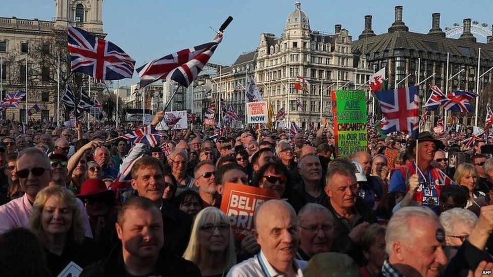 Pro-Brexit protesters in Westminster