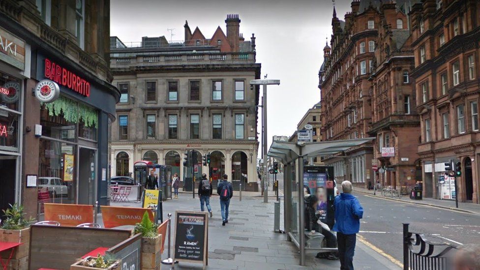 Man charged following attempted murder at Glasgow bus stop - BBC News