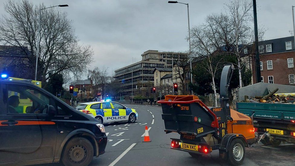 One injured in lorry and motorcycle crash in Reading BBC News