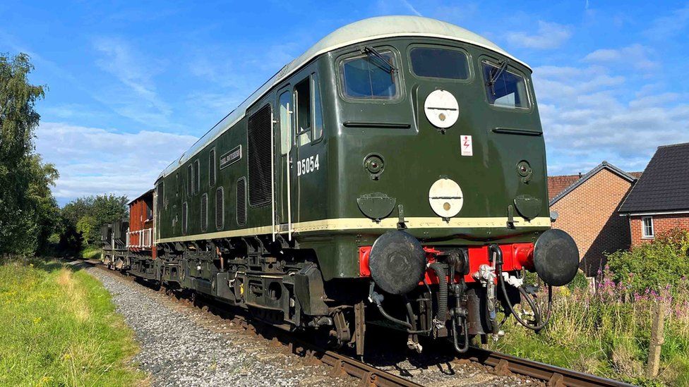 Green diesel locomotive Class 24 D5054