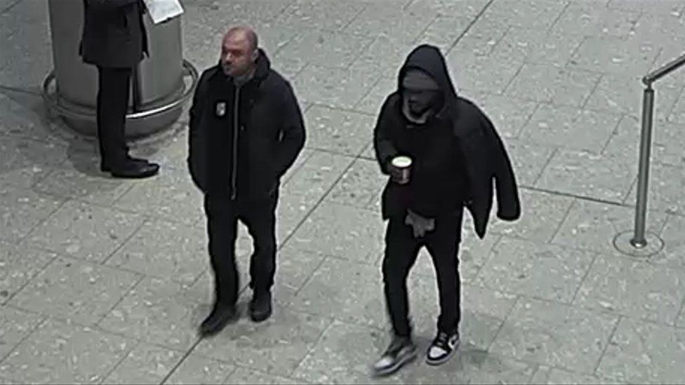 CCTV image of two men the Met is trying to identify