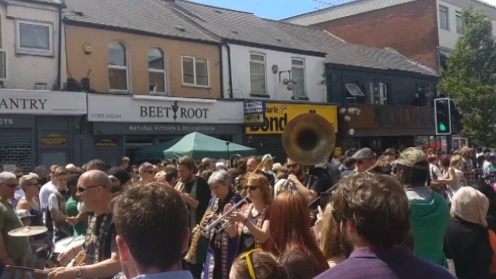 Brazilian Carnival Headdress - Cowley Road Works