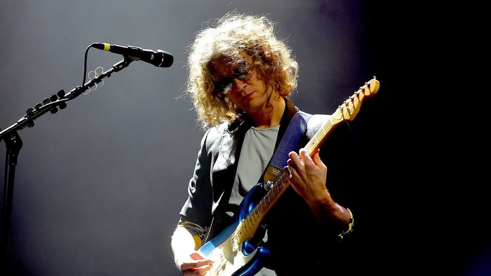 The Killers guitarist Dave Keuning to 'take break' from touring - BBC ...