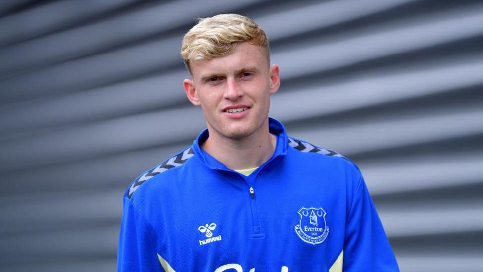 Everton: Jarrad Branthwaite On Pre-season And Ambition - BBC Sport