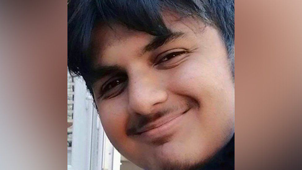 Ronan Kanda 'As they ordered knives, our boy was ordering toys' BBC News