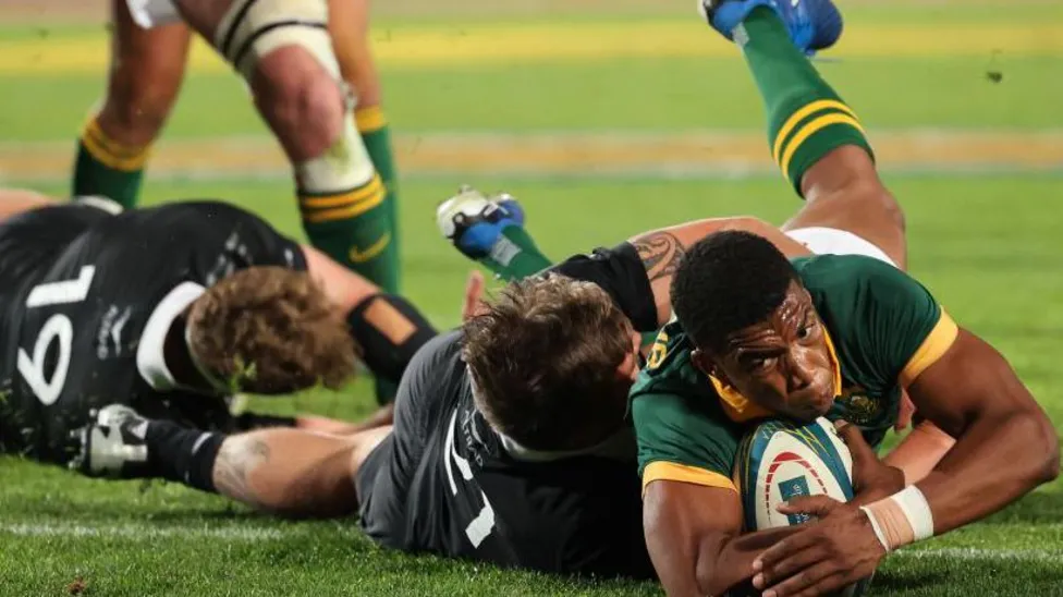 South Africa Stuns All Blacks with Remarkable Comeback.