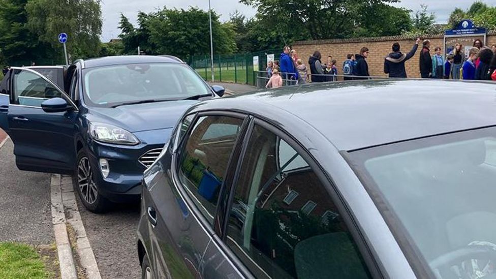 Police sent to Welton Primary School following parking complaints BBC