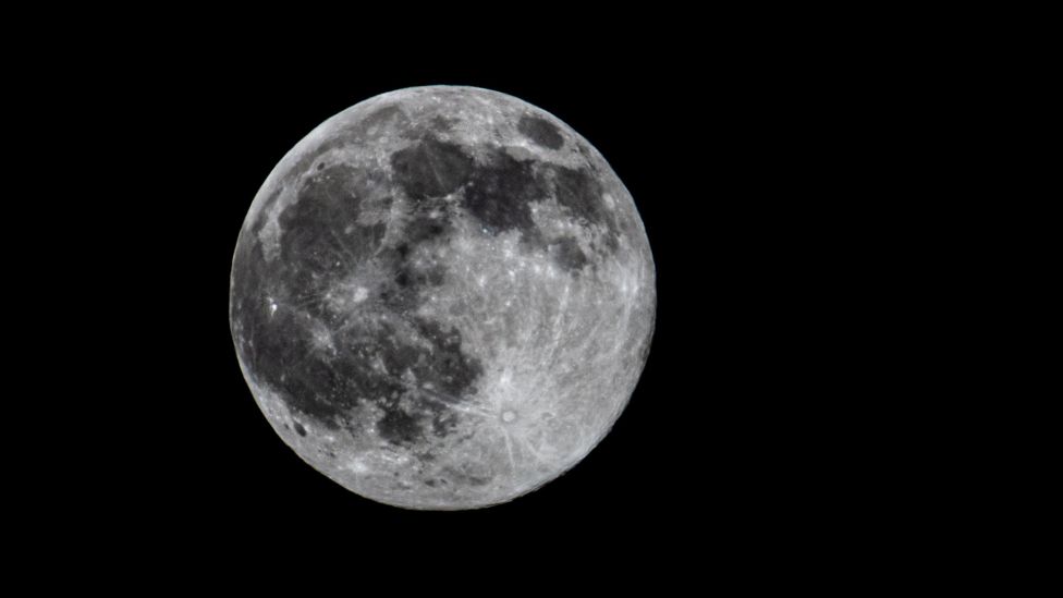 In pictures: Wolf Moon rises across Yorkshire and Lincolnshire - BBC News