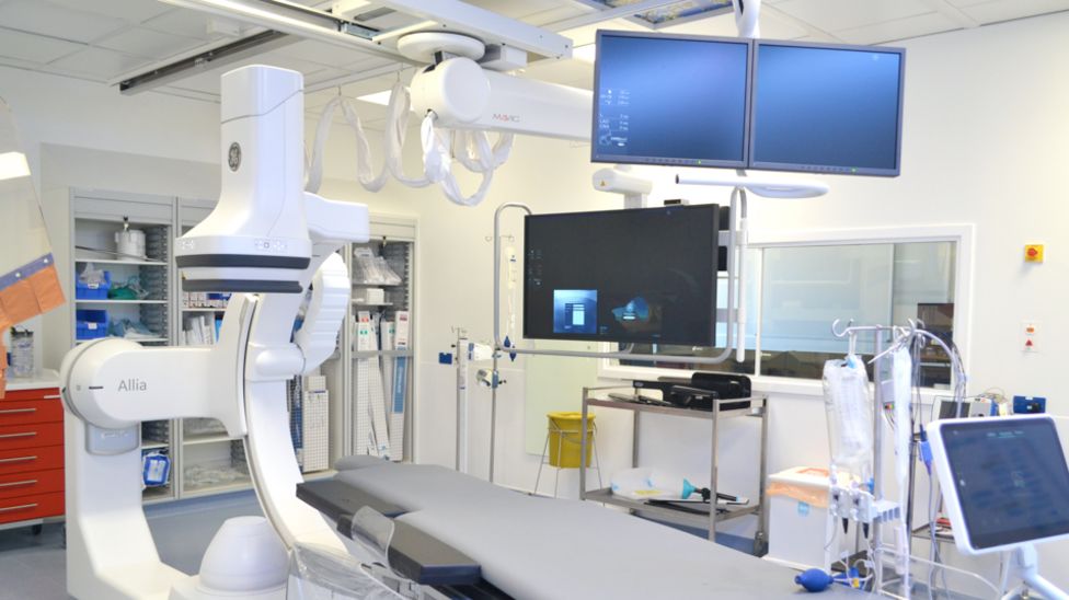 RUH opens £1m refurbished cath lab for cardiology patients - BBC News