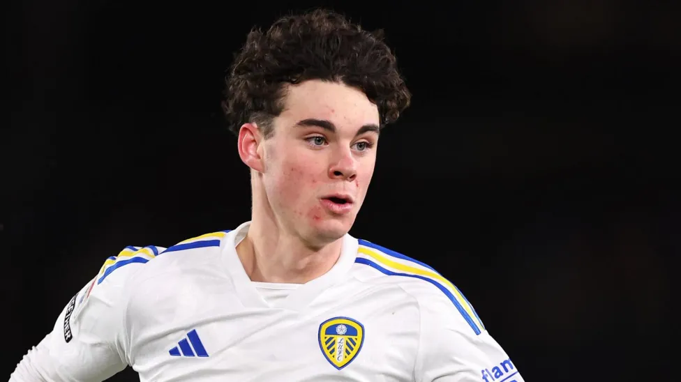 Tottenham sign Gray from Leeds for about £30m