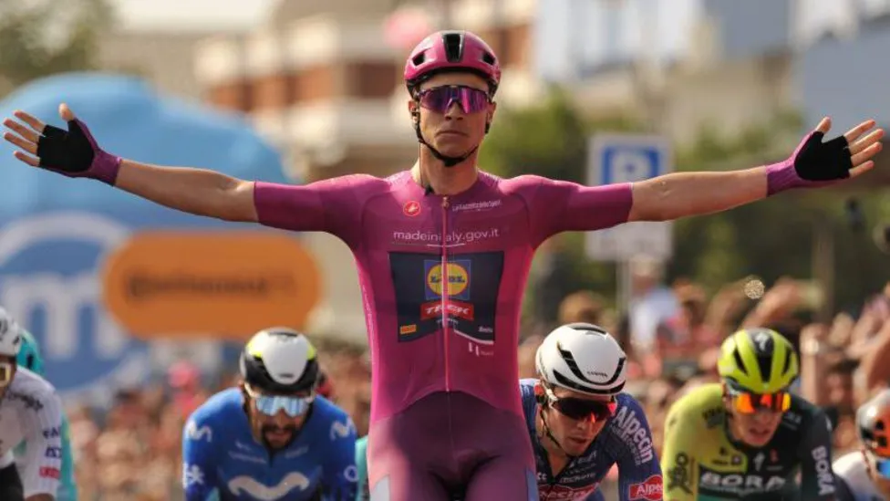 Stage 11 Victory for Milan in Giro as Pogacar Keeps Lead.