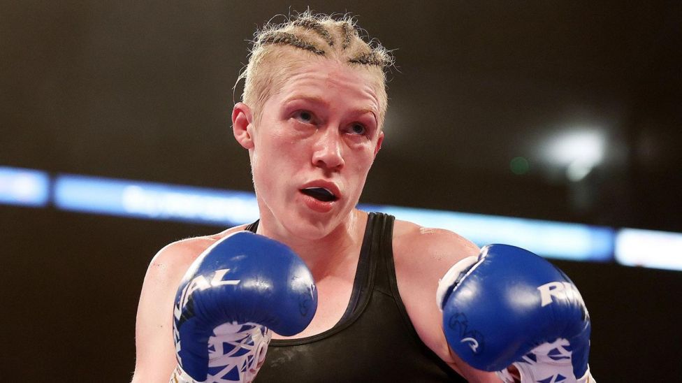 Hannah Rankin: Scottish boxer takes break but could fight again - BBC Sport