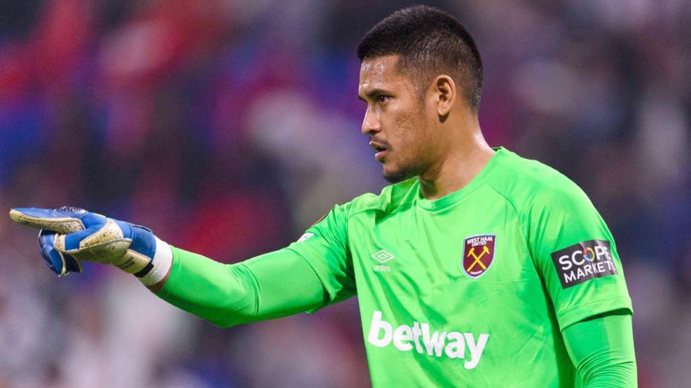 West Ham set to complete Areola deal - BBC Sport