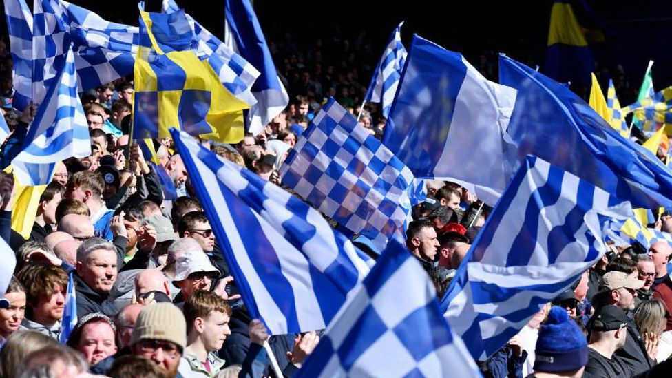 everton-news-fan-reaction-to-premier-league-points-deduction-bbc-sport