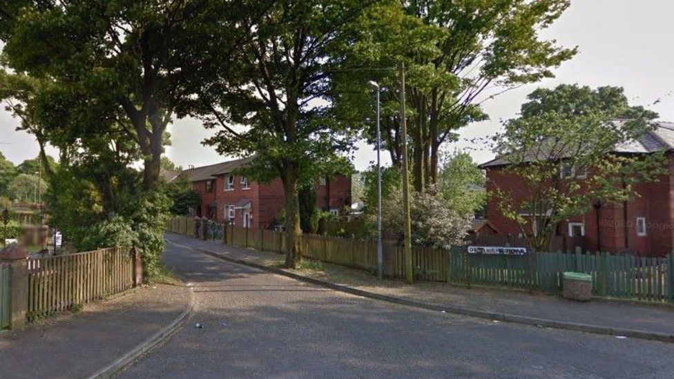 Two men seriously injured in Rochdale street assault - BBC News