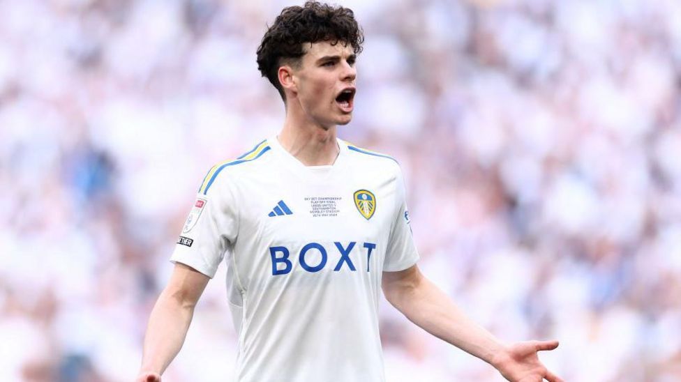 Archie Gray: Spurs make move for midfielder as Leeds reject £40m ...