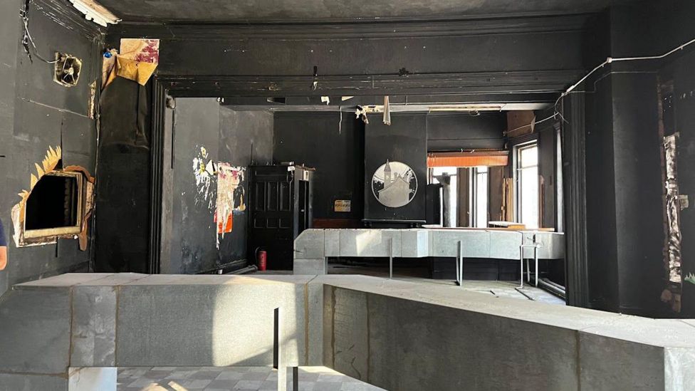Birthplace Of Metal Pub The Crown Given Listed Status BBC News birthplace-of-metal-pub-the-crown-given-listed-status-bbc-news