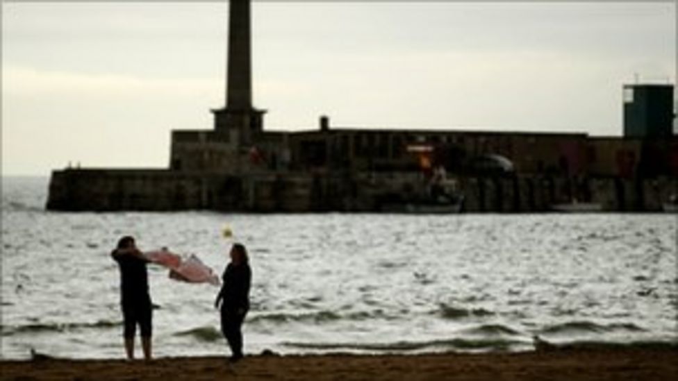 Social housing waiting list rises in BBC News