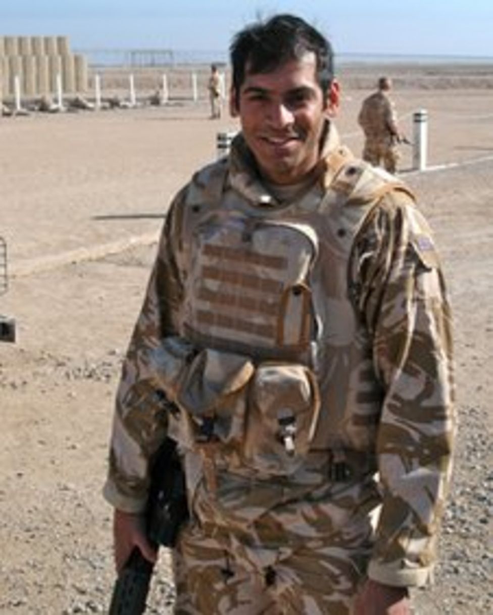 'Hard for veterans to get jobs,' says British soldier - BBC News