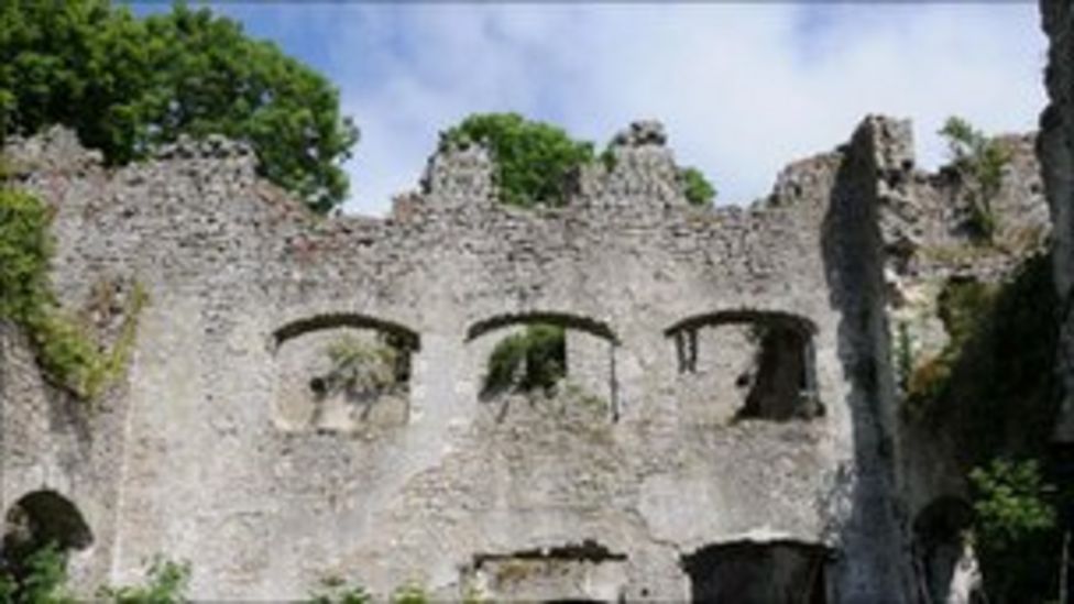 'Haunted' Llantwit Major castle back on the market BBC News