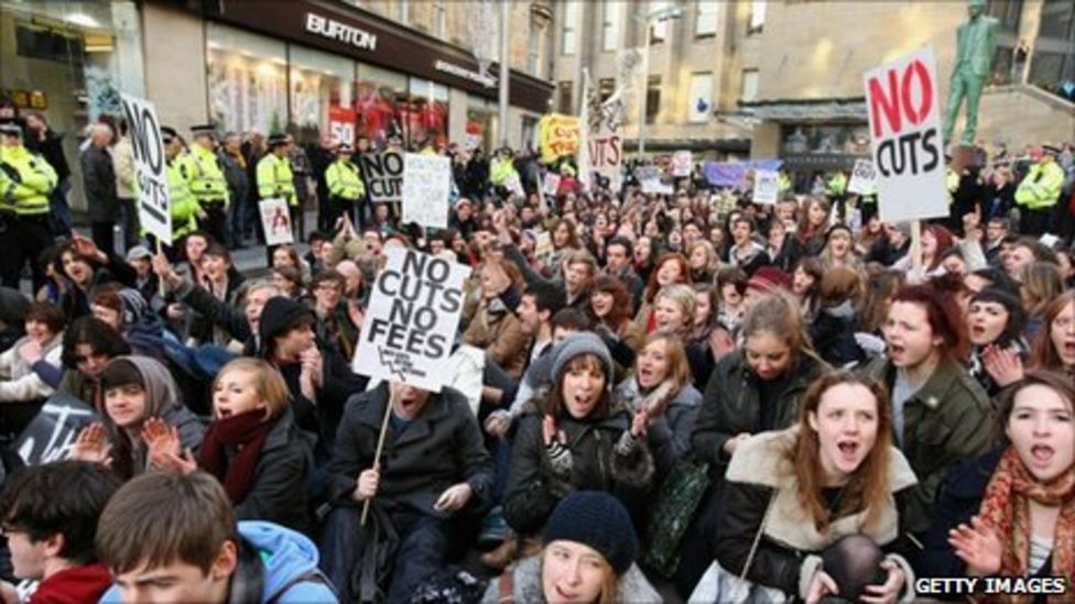 protests-in-scotland-over-education-cuts-plan-bbc-news