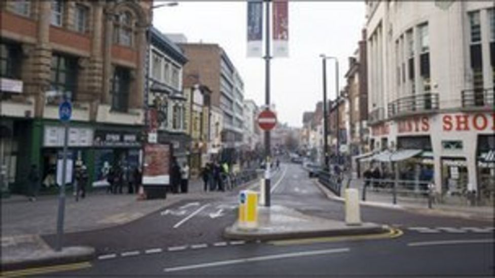Leicester City Council unveils Granby Street Gateway BBC News