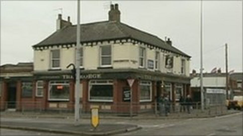 Two arrested after man punched outside Hull bar dies BBC News