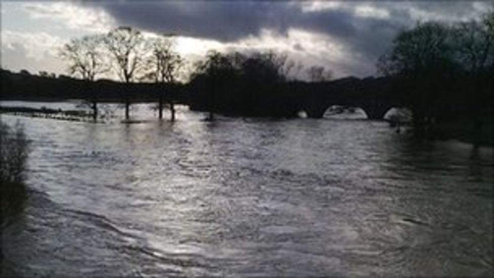 Selkirk £19m flood defence scheme agreed BBC News