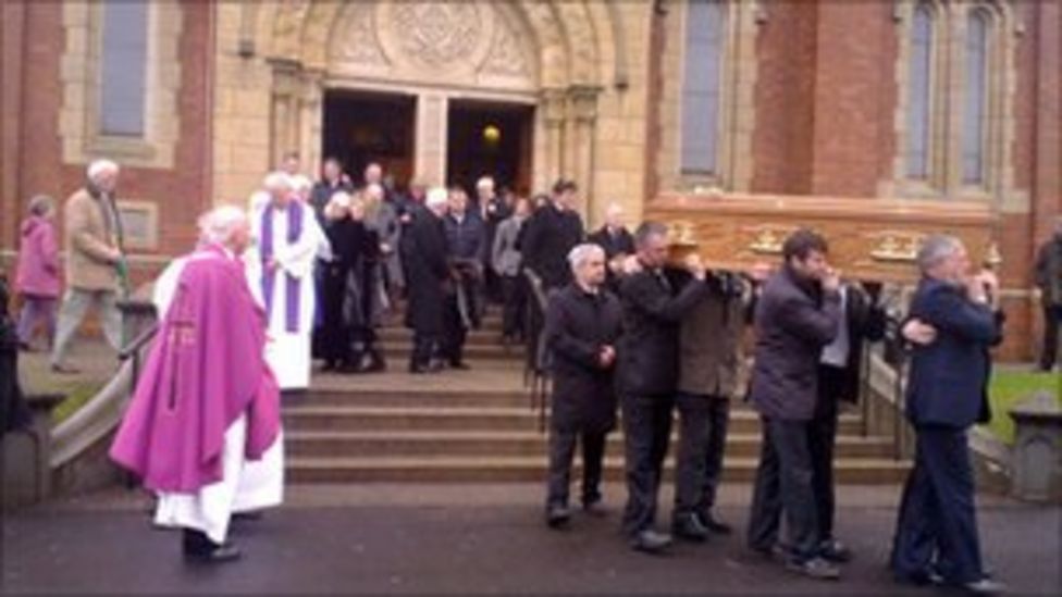 Hundreds attend the funeral of Dr Raymond McClean BBC News