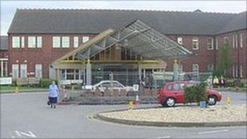 Wrexham Maelor and Chirk hospital still hit by virus BBC News