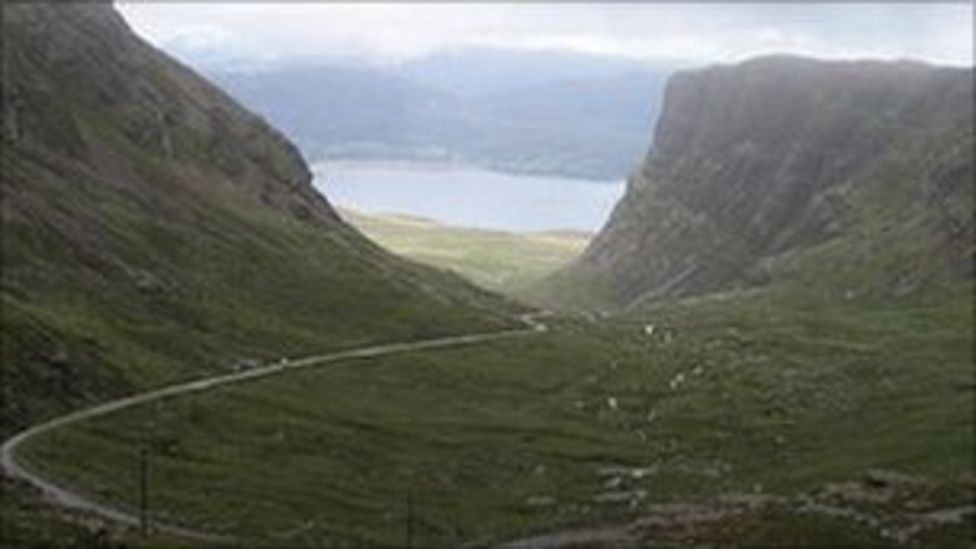 Ullapool man to walk Applecross highest road backwards BBC News
