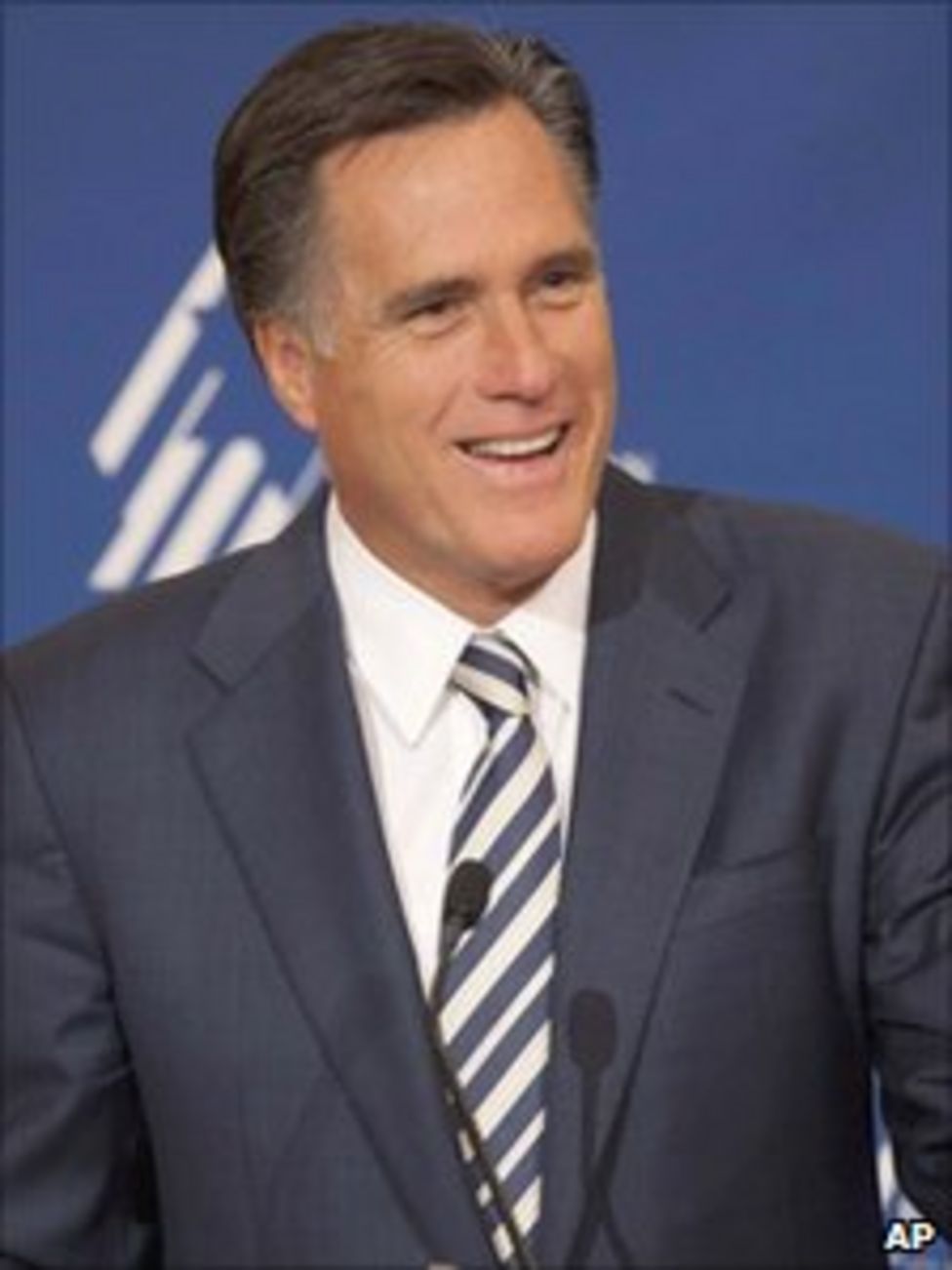 Mitt Romney exploring 2012 presidential run - BBC News