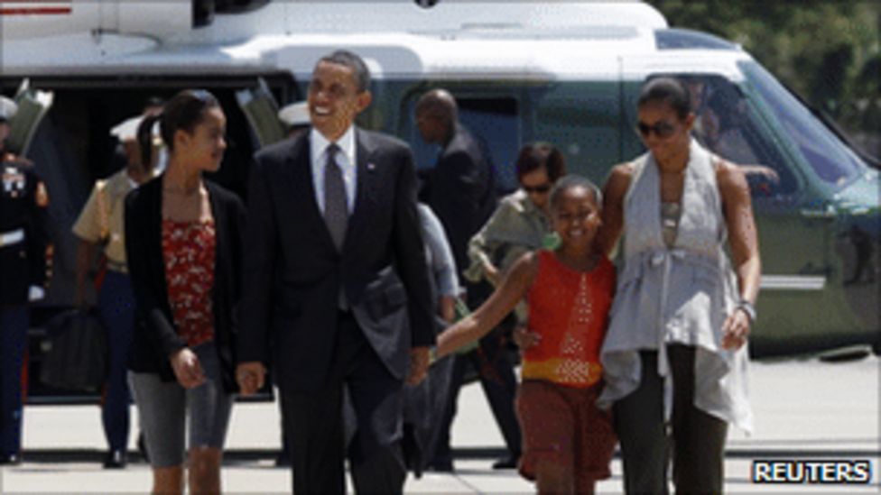 Obamas Tax Return Shows Couple Earned 18m In 2010 Bbc News 5208