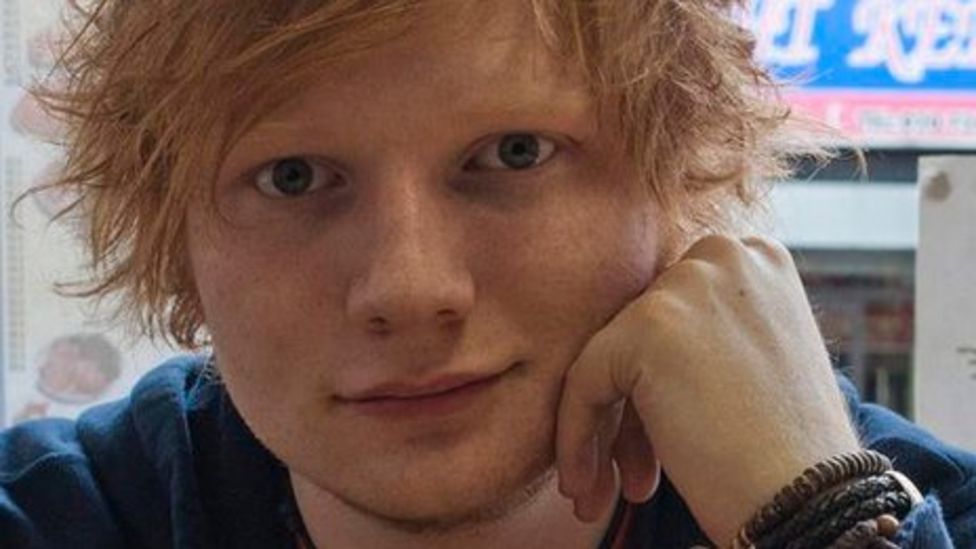 Ed Sheeran does naked photo shoot for Aids charity - BBC News