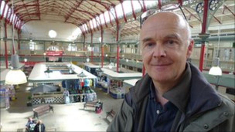 Campaign to bring back Accrington's World Clock BBC News