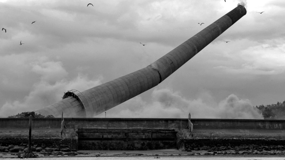 Chimney at Methil power station falls to the ground