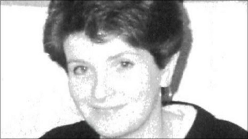 Joanna Parrish murder Plaque unveiled at student's school BBC News