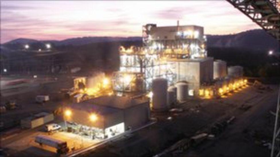 DuPont criticised over chemical leaks BBC News