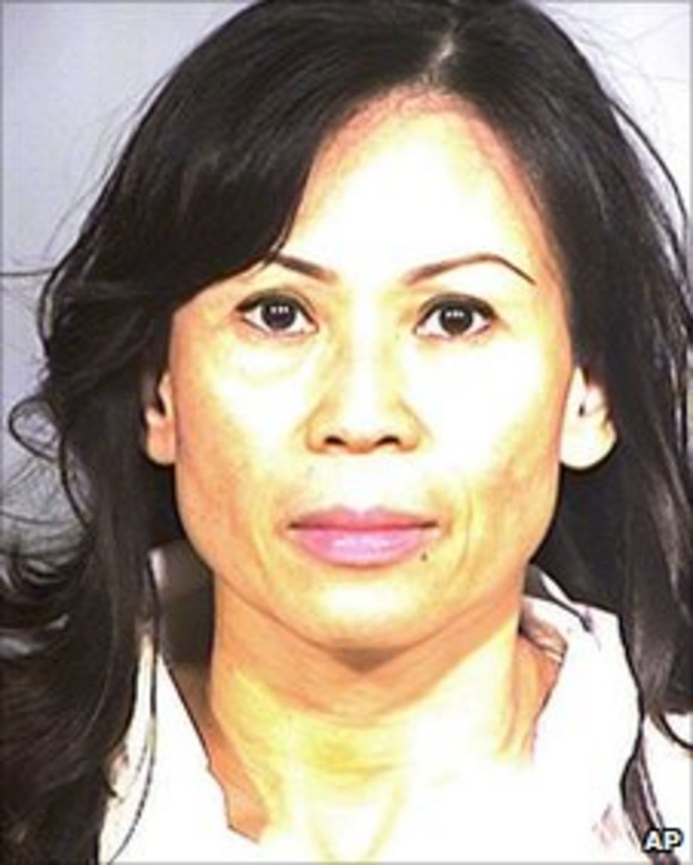 California woman cuts off husbands pe photo