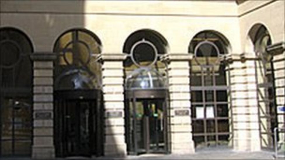 Benefits scam police officer, Colin Burgoyne, sentenced BBC News