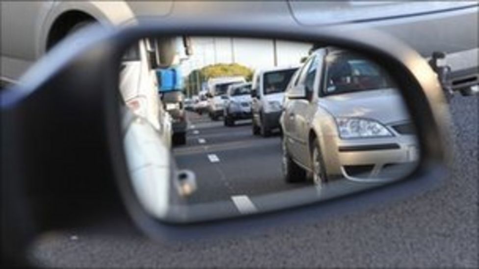 Northern Ireland car insurance: OFT pledges probe - BBC News