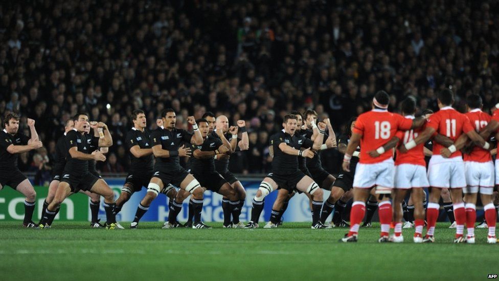 Pictures: How to do the All Black Haka - BBC Newsround