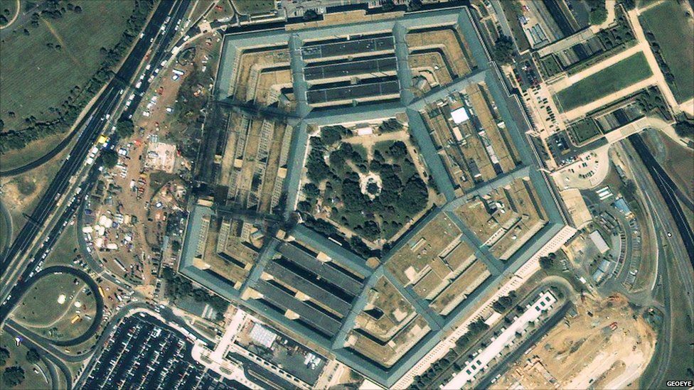 ZZ-107 AERIAL VIEW OF THE PENTAGON AFTER THE SEPTEMBER 11 ATTACK 8X10 PHOTO 