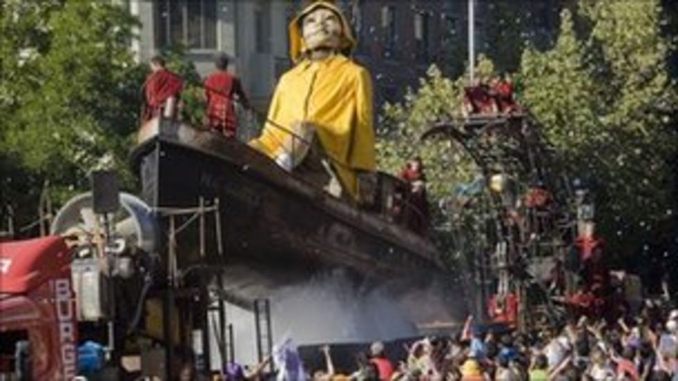 Giant girl puppet to be used for Liverpool Titanic event BBC News