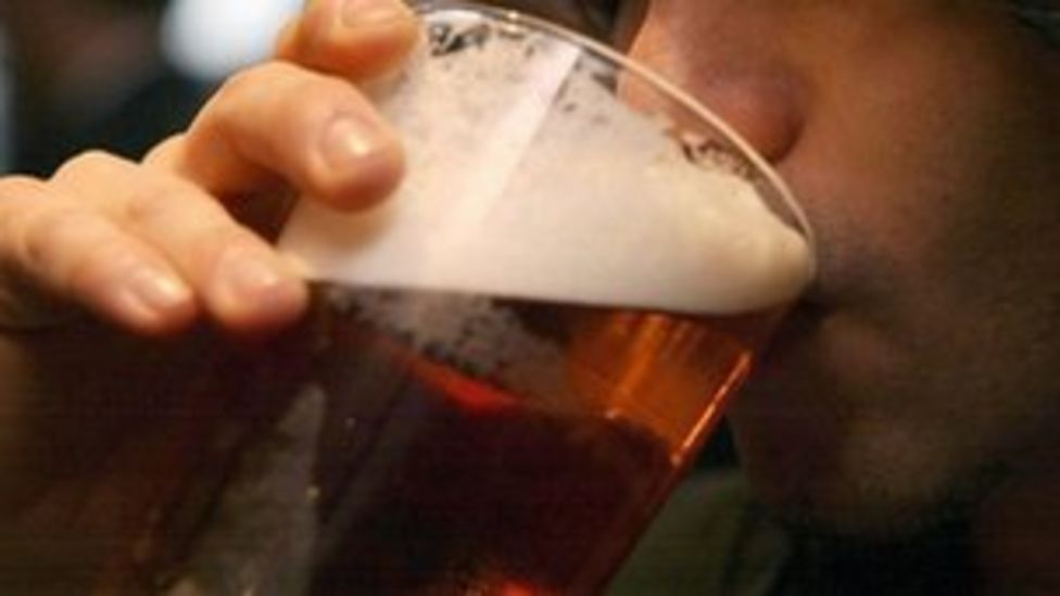 minimum-alcohol-price-in-uk-would-save-lives-bbc-news