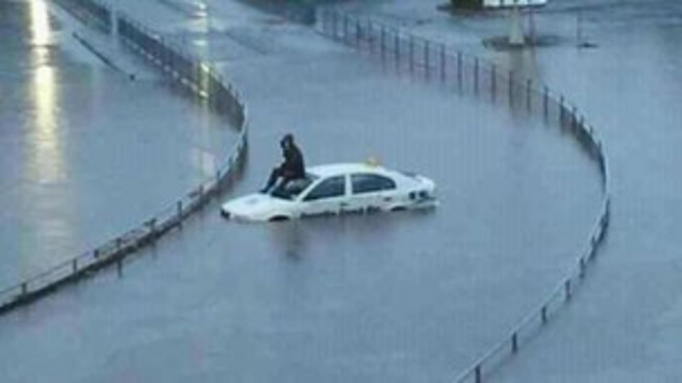 Drivers stuck after rain causes flooding in Scotland BBC News