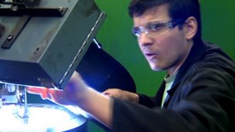 Cotswolds welder shortage means firms recruit outside UK BBC News