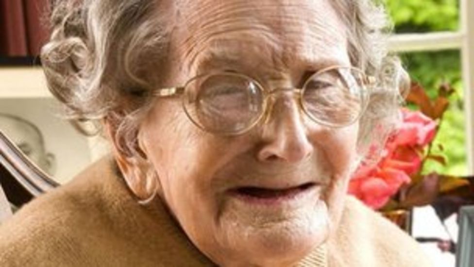 Oldest Woman In Scotland Janet Roberts Dies Aged 110 Bbc News
