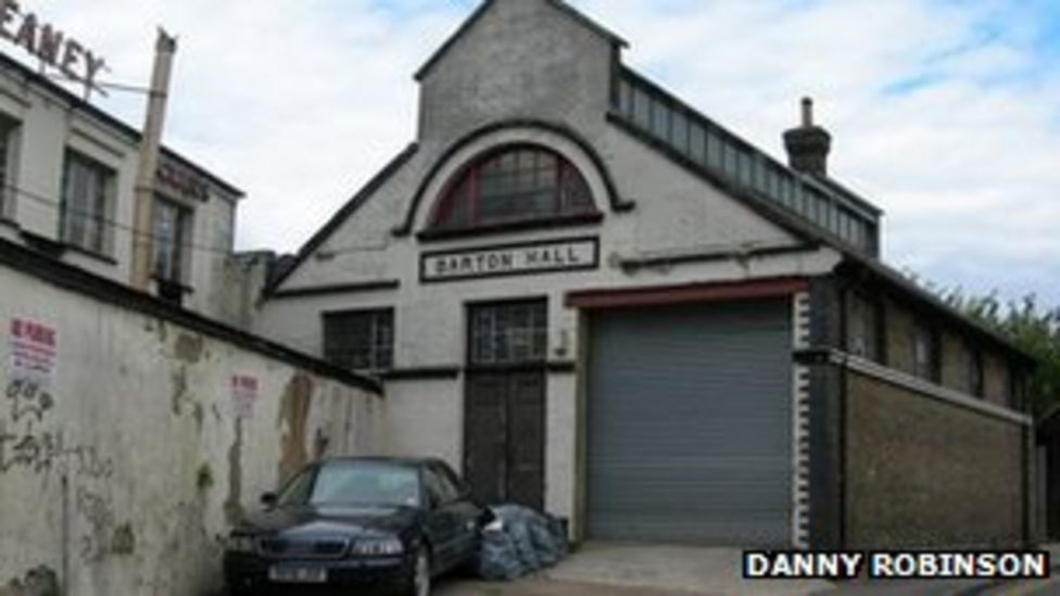 Disused Barton Hall gutted in Strood fire BBC News